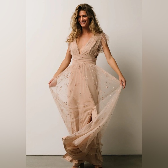 Champagne gown - Picture 1 of 9